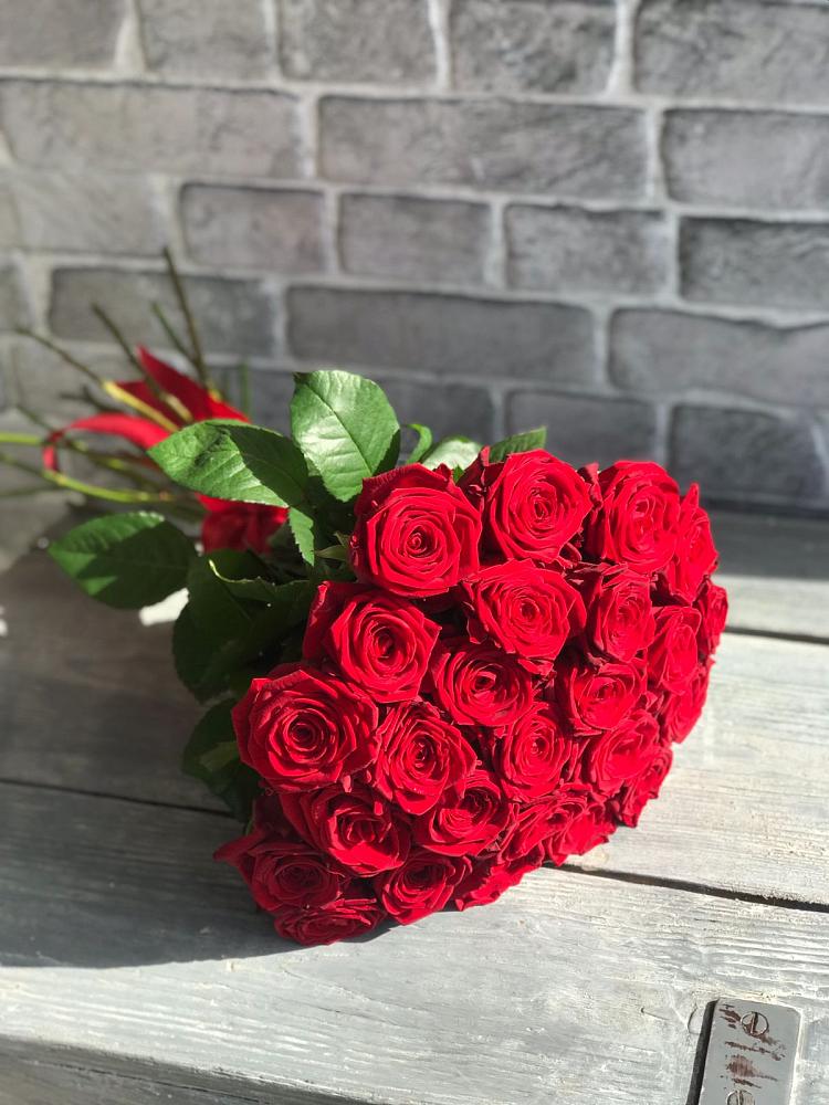 Букет Красные розы Фридом в Смоленке