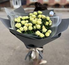 Букет Белые кустовые розы Солинеро в Смоленке