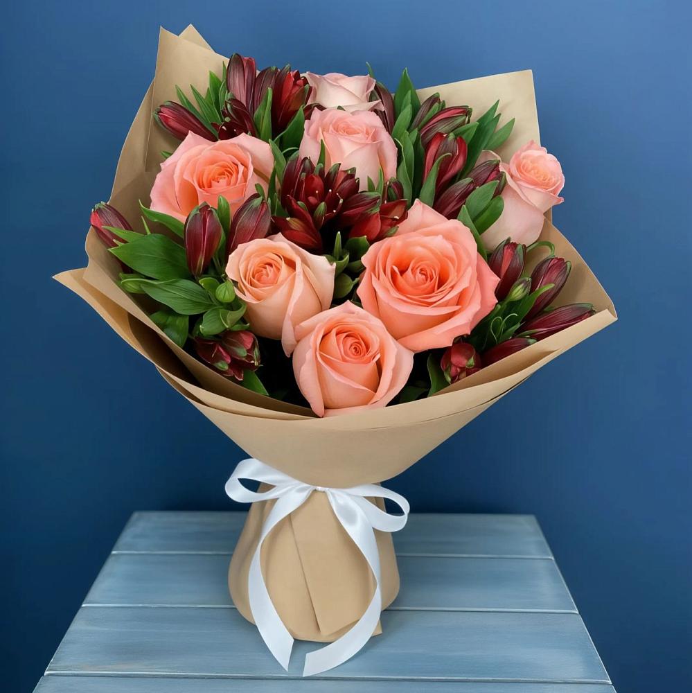 Букет цветов из: Розы и Альстромерии в Смоленке