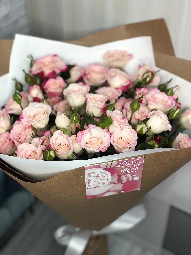 Букет цветов из: Розы в Смоленке