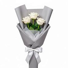 Букет 3 белые розы в Смоленке
