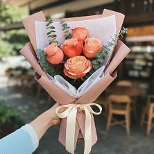 Букет цветов из:  Розы в Смоленке