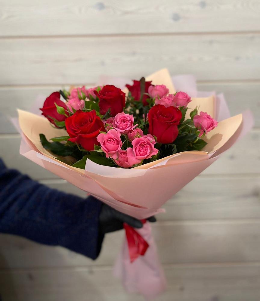 Букет цветов из: Розы в Смоленке